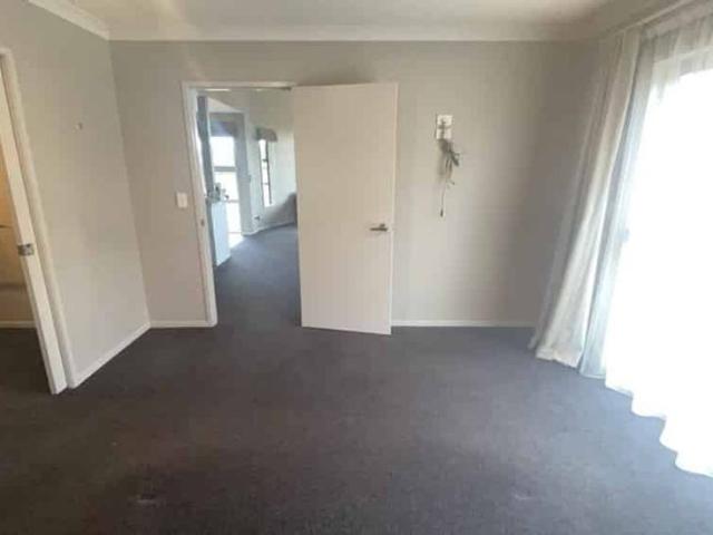 15 Cedar Way