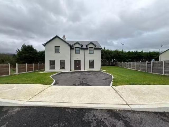 15 Cois Taire, Goatenbridge, Ardfinnan, Co. Tipperary, E91E7W0.