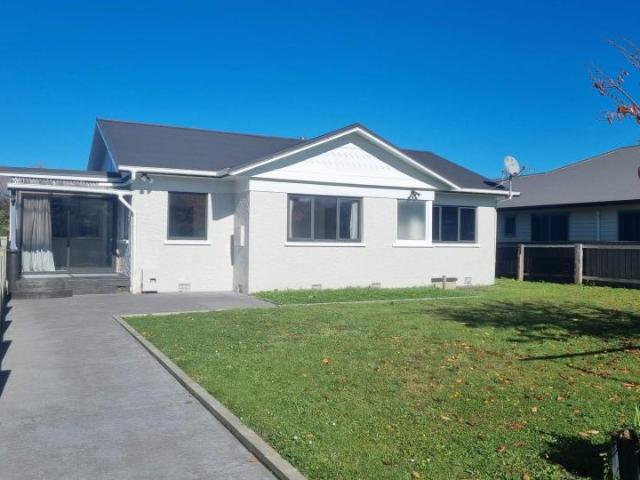 15 Craig Street