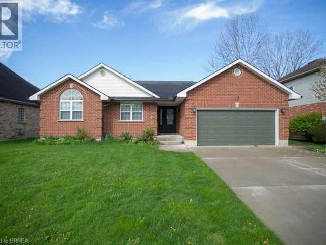 15 Dogwood Drive, Tillsonburg, ON, N4G 5S5 house for sale | Listing ID 40827 | Royal LePage