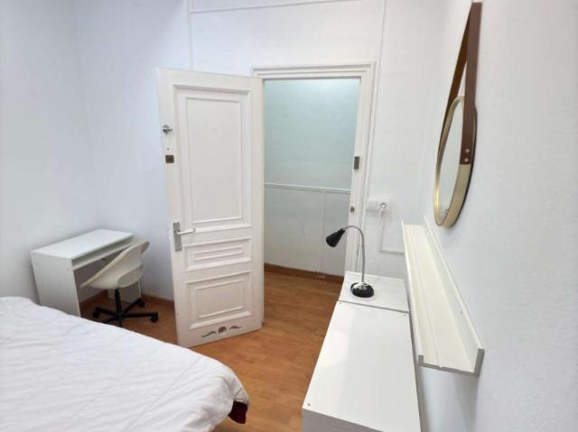 15 Dormitorio Shared Living/Roommate Barcelona Barcelona LS99519983