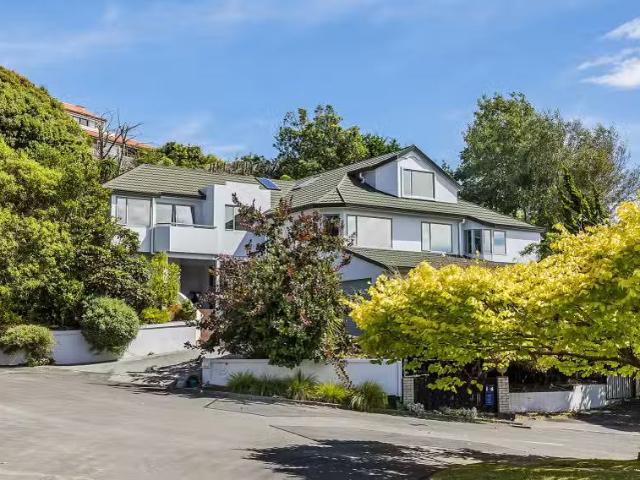 15 Eclipse Lane, Whitby, Porirua City