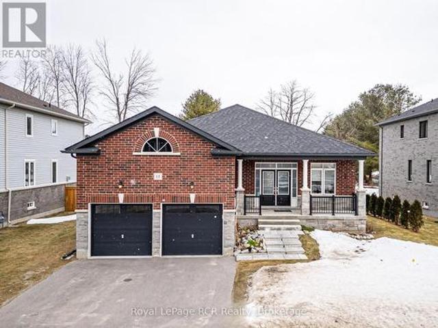 15 Emerald Street, Wasaga Beach, ON, L9Z 0K8 house for sale | Listing ID S12899 | Royal LePage