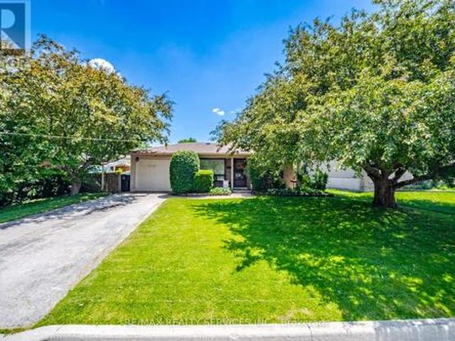 15 Ferndale Crescent, Brampton, ON, L6Y 3V3 house for sale | Listing ID W13633 | Royal LePage