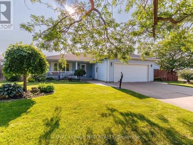 15 Foxhill Crescent, St. Catharines Rykert/Vansickle, ON, L2S 3T9 house for sale | Listing ID X13698 | Royal LePage