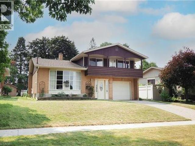 15 Gilmour Crescent, Kitchener, ON, N2M 4N5 house for sale | Listing ID 40851 | Royal LePage