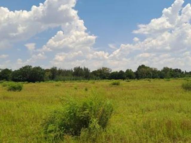 15 ha Land available in Vyfhoek AH