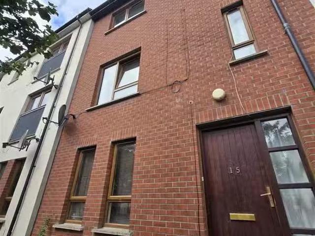 15 Heath Lodge Avenue