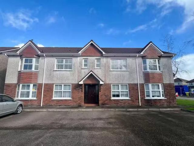 15 Heatherfield Court, Carrigaline, Co. Cork, P43HV22 is for s.