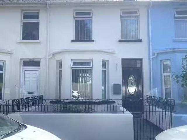 15 Iona Terrace