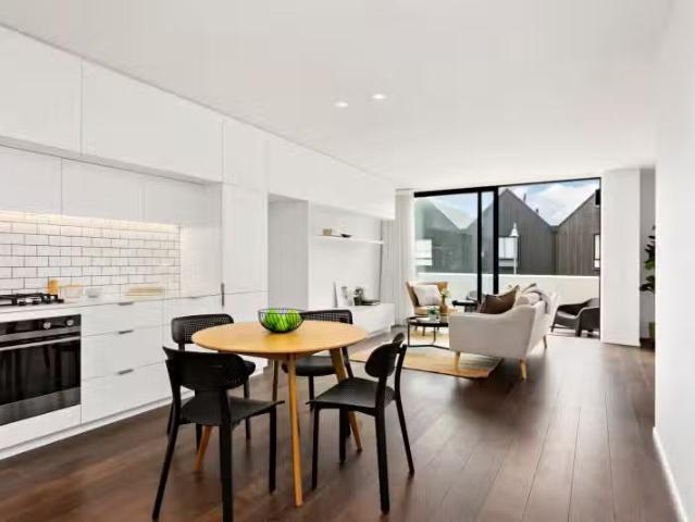15 Jean Caldwell Place, Island Bay, Wellington City
