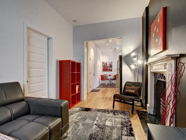 15 JUIL Magnifique 3 1/2 meublé tout compris avec galerie en plein ♥ Vieux Québec