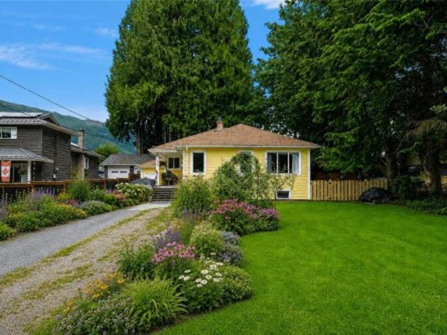 15 King George St South, Lake Cowichan, BC, V0R 2G0 house for sale | Listing ID 1040 | Royal LePage