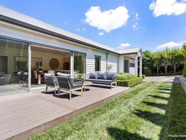 15 Knoll Rise, Pukekohe, Franklin
