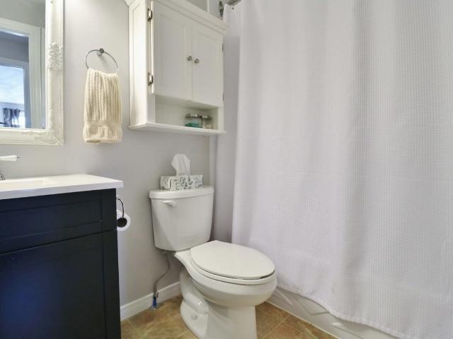 15 Laurie Ct 2 Bedroom Apartment for Rent at 15 Laurie Crt, Ottawa, ON K2L 1S2 Glen Cairn