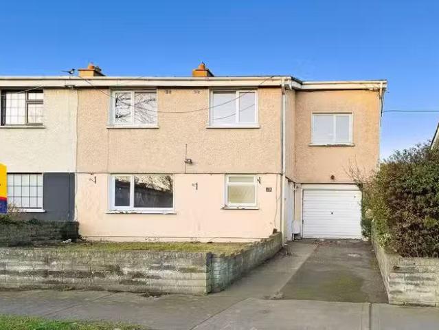 15 Lealand Close, D22 XD96, Clondalkin, Dublin 22 is for sale