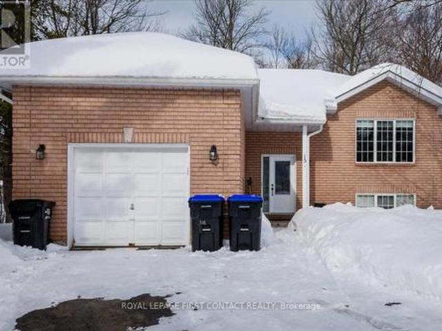 15 Lisbon Court, Wasaga Beach, ON, L9Z 1L2 house for sale | Listing ID S11974 | Royal LePage