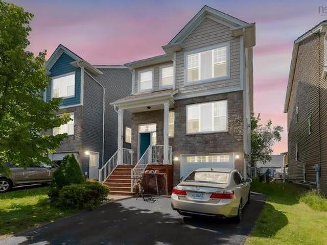 15 Lowther Lane, Bedford, NS, B4B 0L6 house for sale | Listing ID 202615 | Royal LePage