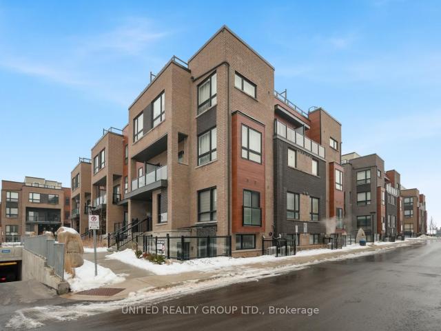 15 Lytham Green Circle, Newmarket | For Sale @ $558,800 | Condos. Ca