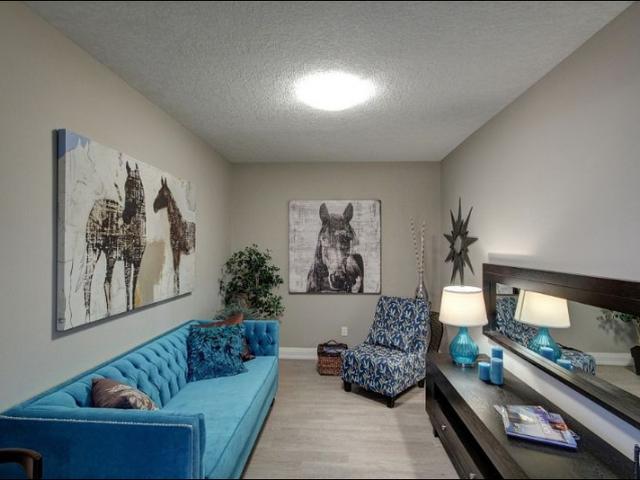 15 Maple Avenue 2 Bedroom Apartment for Rent at 15 Maple Ave, Barrie, ON L4N 2N6 City Center