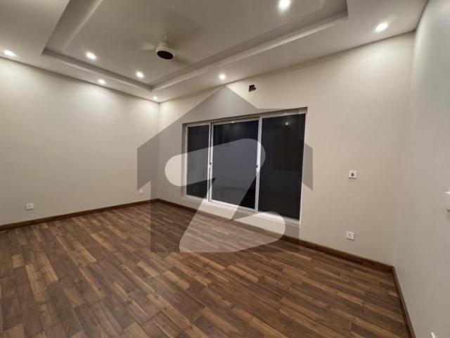 15 Marla Villa Owner Build Park Face House Bahria Town Phase 7
