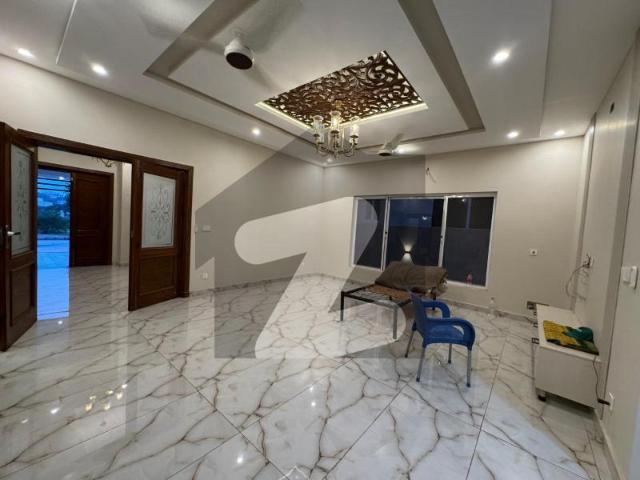 15 Marla Villa Owner Build Park Face House Bahria Town Phase 8