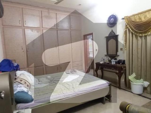 15 Marla Beautiful House For Sale Near Gate Chowk Satiana Road Faisalabad Garden Colony
