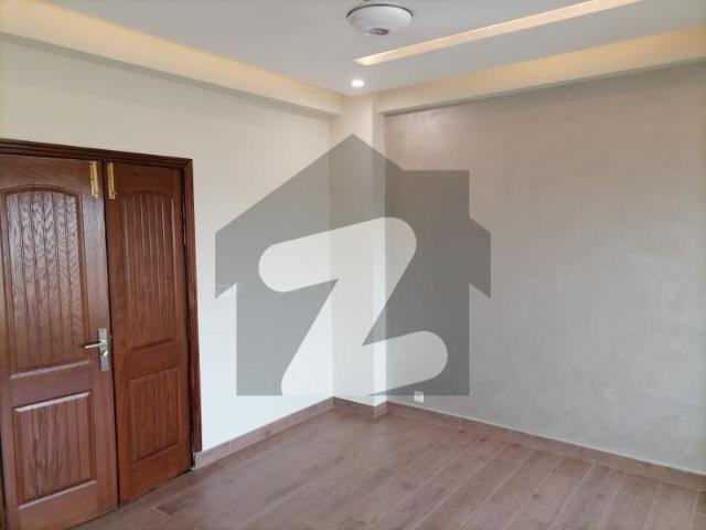 15 Marla Brand New House For Rent Very Prime Location D/ Kitchen Big Store Room Servant Quarter Car Porch Green Area Askari 10 Sector S