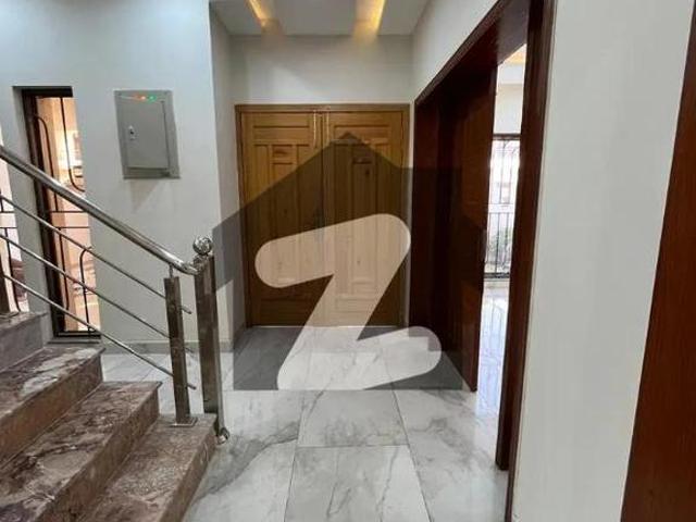 15 marla brig house available for rent in askari 10