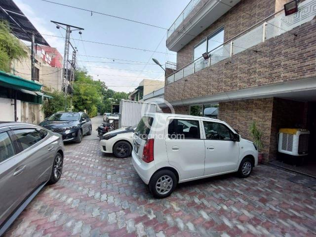 15 Marla Double Story House For Sale