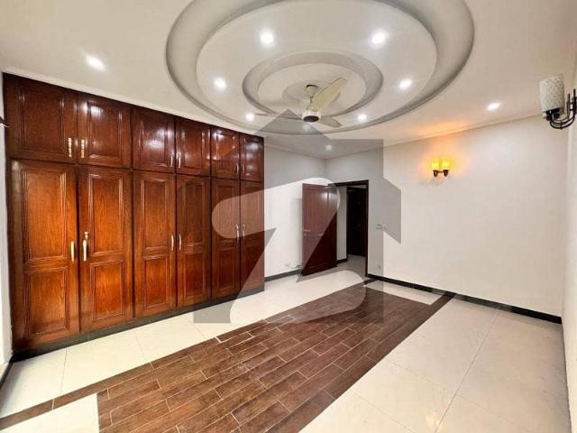 15 Marla Fully Renovated Bungalow
