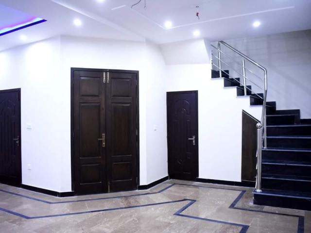 15 Marla House for Rent
