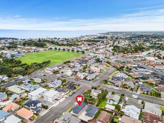 1/5 Massey Street, Westown, New Plymouth