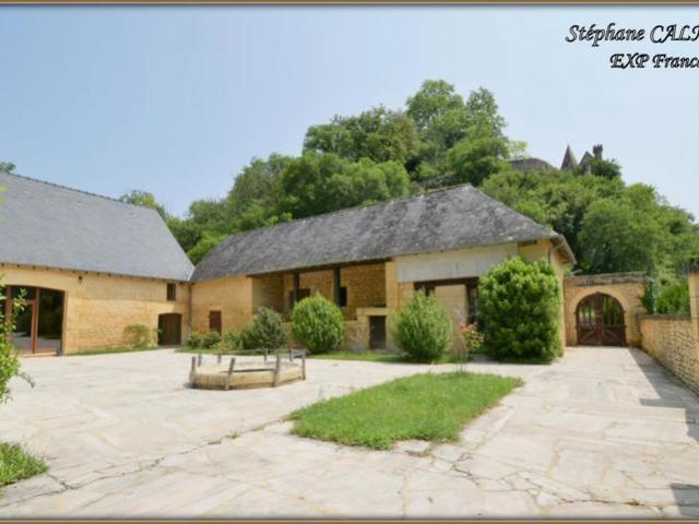 15 mns de Sarlat Propriété en pierre Dépendances Piscine Terrain 2 200 m²