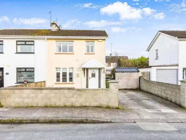 15 Pinewood Grove, Bay Estate, Dundalk, Co. Louth, A91D6Y3 is.