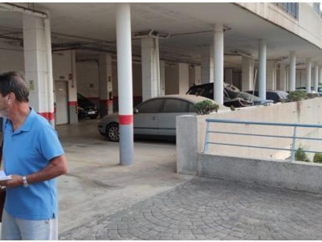 15 Plazas de garaje para coche y moto en calle Timon