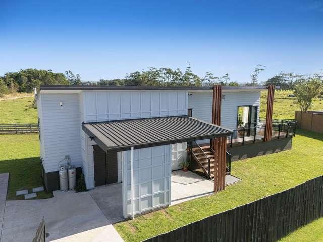 15 Raabia Close, Parakai, Rodney