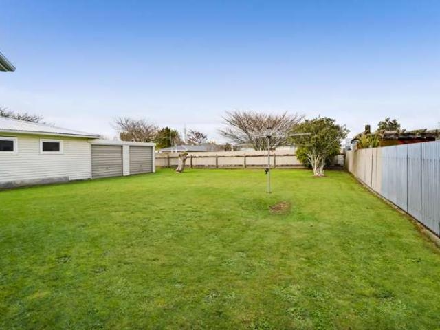15 Rosalind Street, Stratford