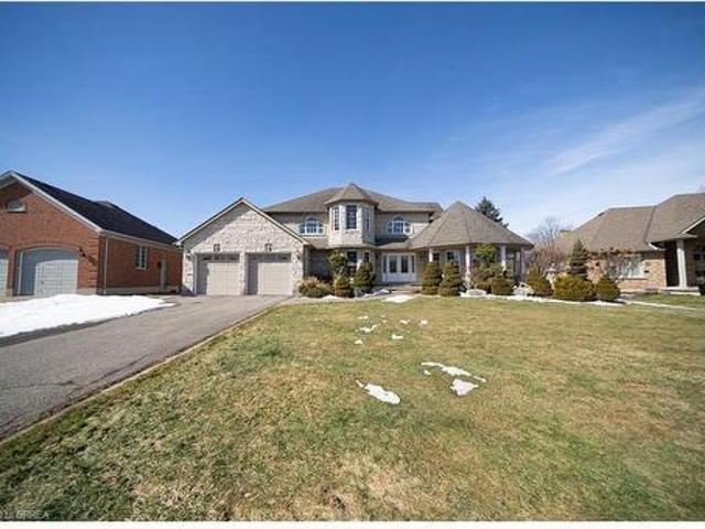15 Royal York Court, St. George, ON, N0E 1N0 house for sale | Listing ID 40703 | Royal LePage
