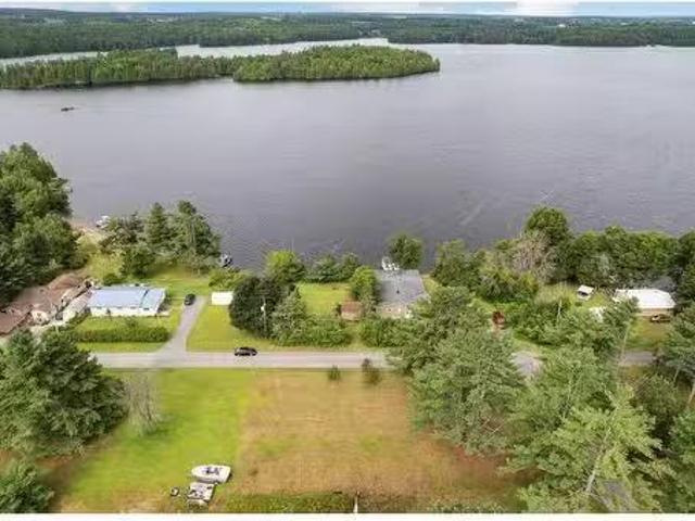 15 Rue Benthley, Portage Du Fort, QC, J0X 2T0 vacant land fo.