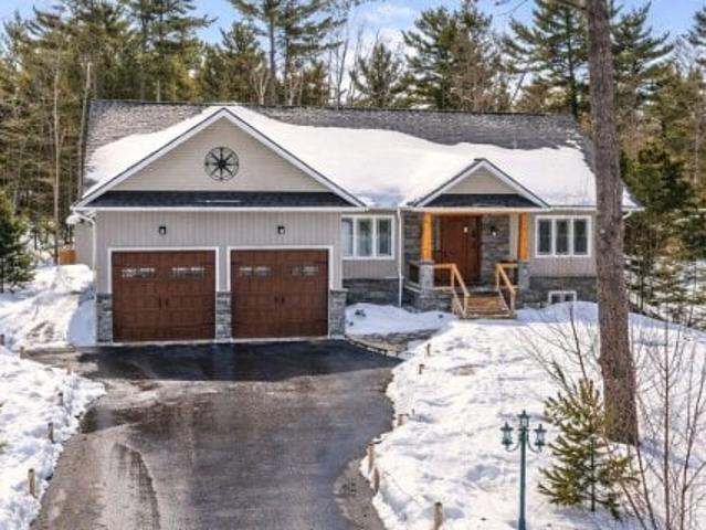 15 Stoney Road