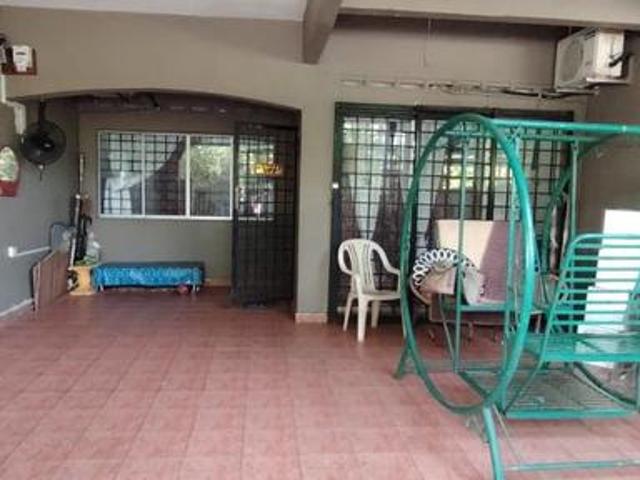 15 Storey Terrace Taman Kempas