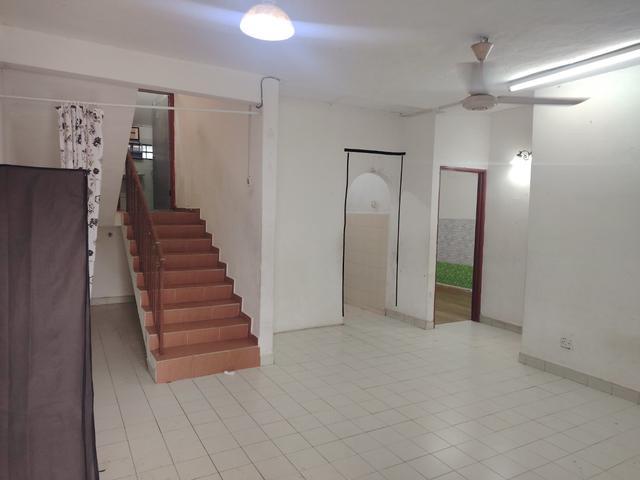 15 storey terrace house in Seksyen 7 Kota Damansara