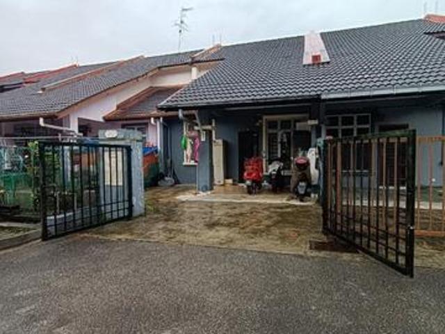 15 Storey Terrace House JALAN SENANGIN TAMAN PASIR PUTIH