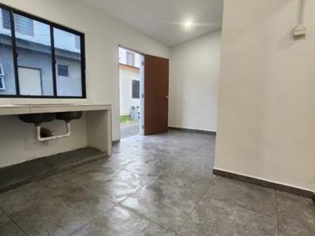 15 Storey Terrance House Bandar Indahpura Kulai