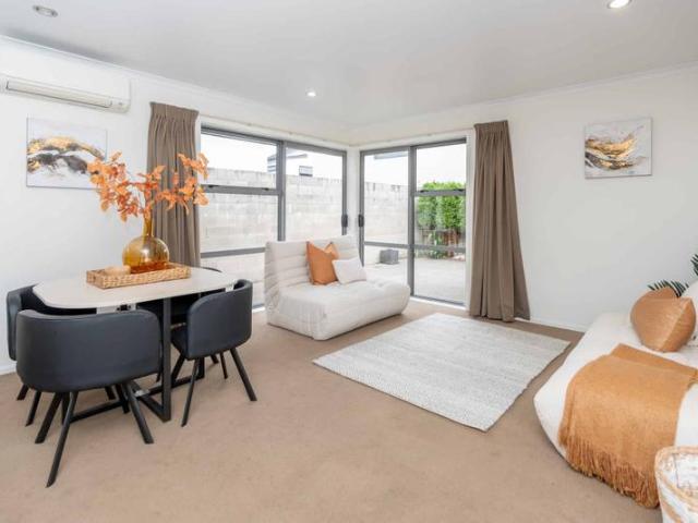 15 Stadium Lane, Whitiora, Hamilton City For Sale