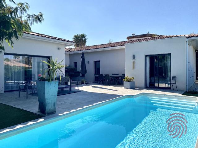 15Mn de Béziers, Villa d'architecte 150m² Servian