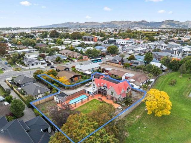 15A Clyde Road, Fendalton, Christchurch City