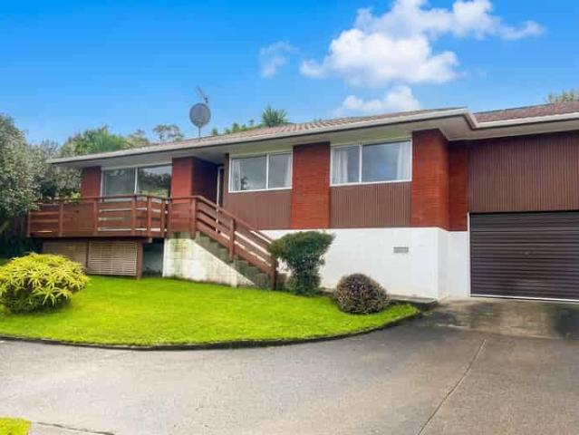 15A Sandiacre Way, Browns Bay, North Shore City