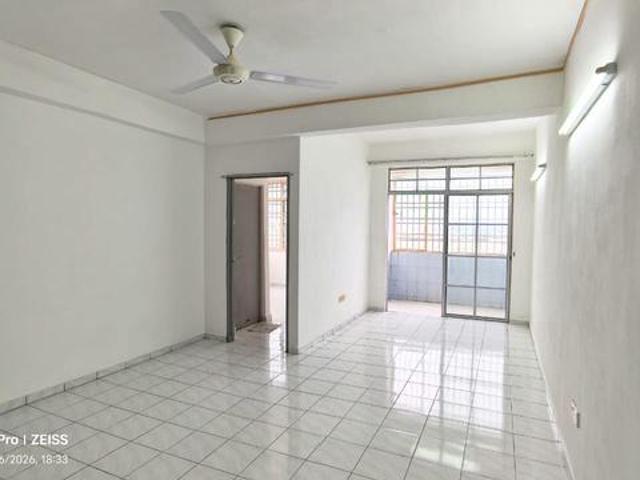 15th Floor Block E Kondominium Mutiara Bandar Baru Perda 14000 Buk
